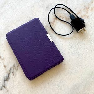 Kindle Paperwhite (3rd Generation) with Purple Case and Charger